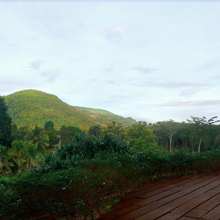 Nuyu Khaoyai Hotell Pong Talong Exteriör bild
